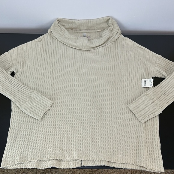 Free People Stone Cold Juicy Long Sleeve Waffle Knit Top L Oversized Cowl Neck - Picture 5 of 16